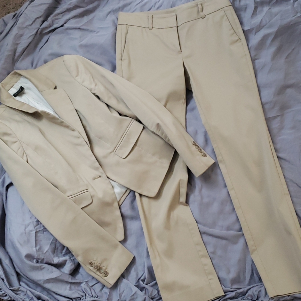 Tan for days suit
